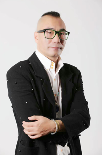 执行导演   马 克